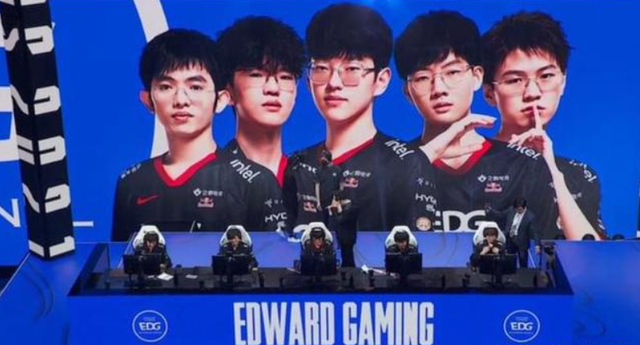 在对阵巴塞 在对阵巴塞